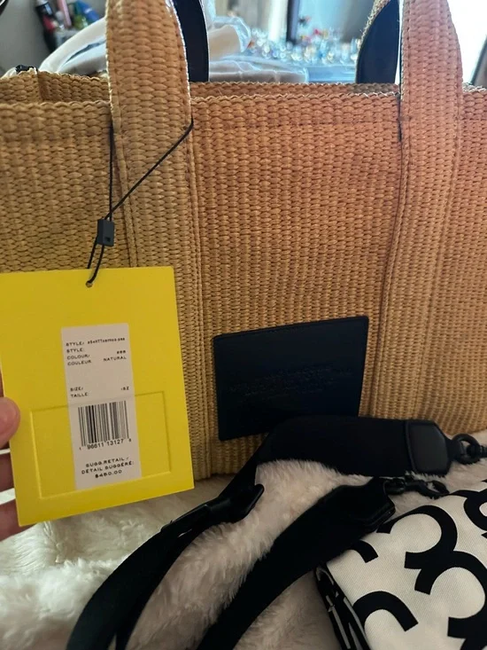 Marc Jacobs Straw Tote Bag with Black Trim and Logo - Picture 4 of 6